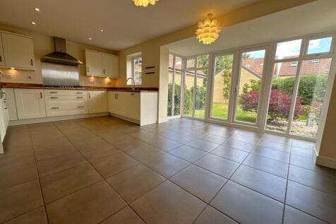 Kitchen/family room