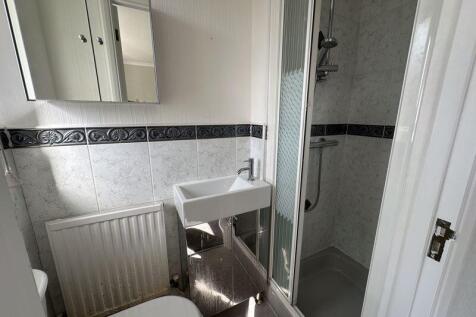 En suite shower 