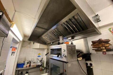 kitchen area 3.jpg