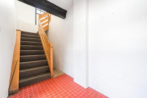 Flat Hallway.jpg