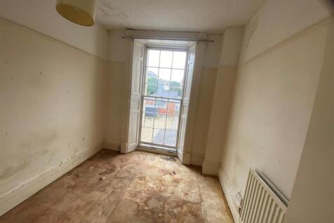 flat 1 bedroom.jpg