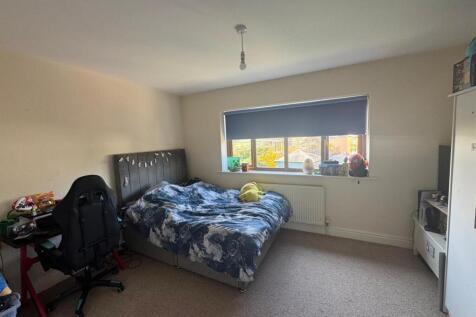 Double Bedroom 2