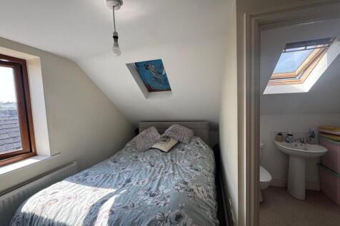 Double Bedroom 1