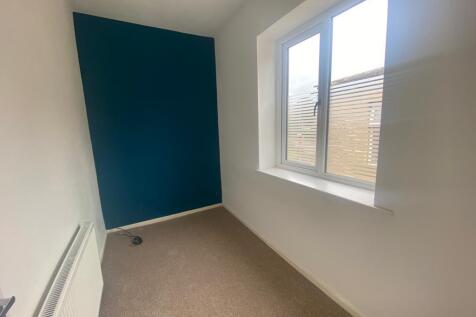 Single Bedroom 2
