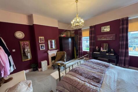 Double Bedroom 1