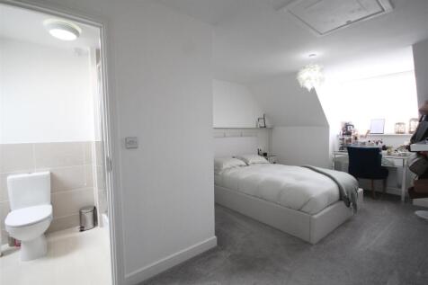 Double Bedroom 1