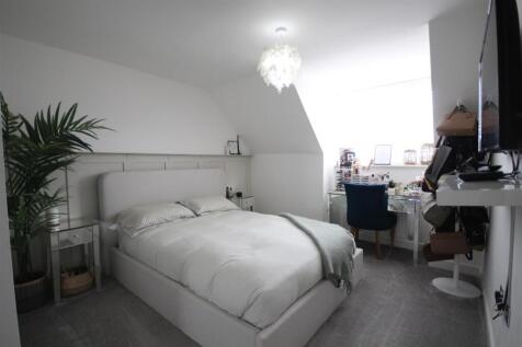 Double Bedroom 1