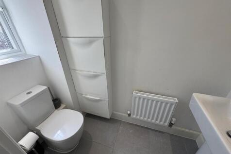 Cloaks / WC