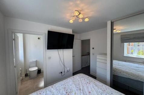 Double Bedroom 1