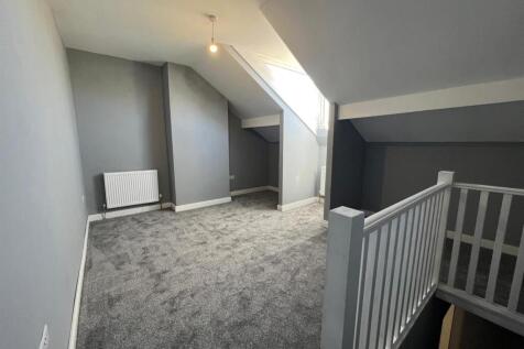 Upper Floor Master Bedroom