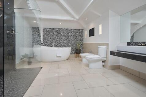 bathroom 1.jpeg