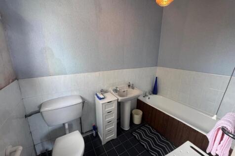 Ground Floor Bathroom