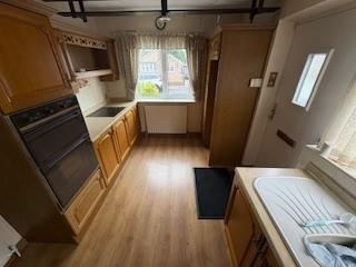 kitchen 2.jpg