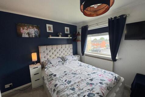 Double bedroom One