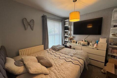 Double Bedroom 1