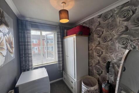 Single bedroom 3
