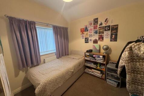 Double Bedroom 3