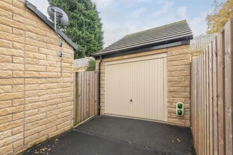 21 - 7 Waddle Road LS25 4EP.jpg