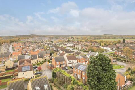 07 - 7 Waddle Road LS25 4EP.jpg