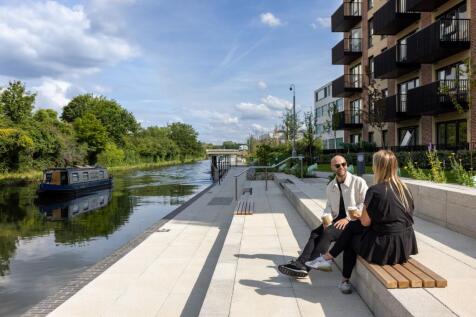 Hayes Village - Lifestyle Image 1 - Canal