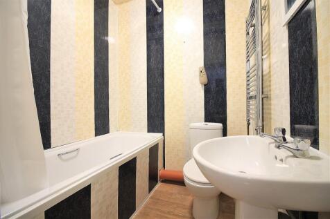Family Bathroom/ WC