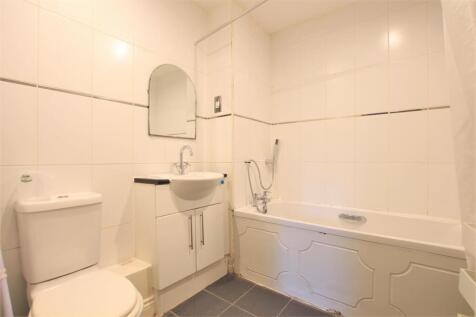Family Bathroom/ WC