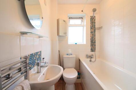Family Bathroom/ WC