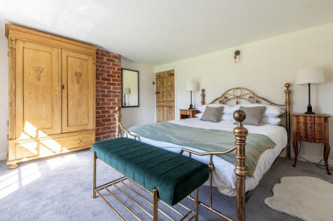 Lapwing Cottage -...