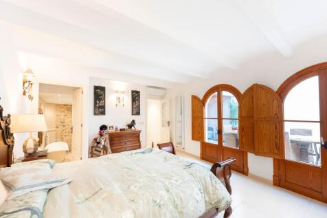 master bedroom (3)