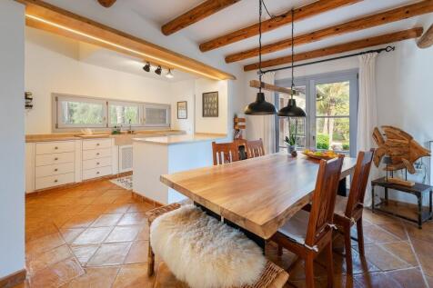 Kitchen (1)