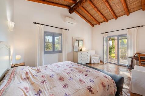 Bedroom (6)
