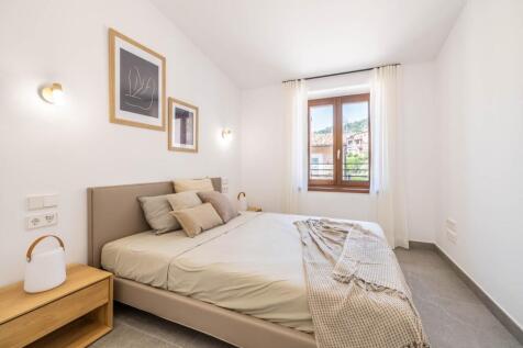 Bedroom (2)