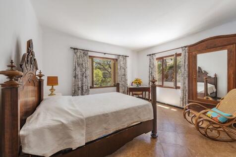 Bedroom (2)