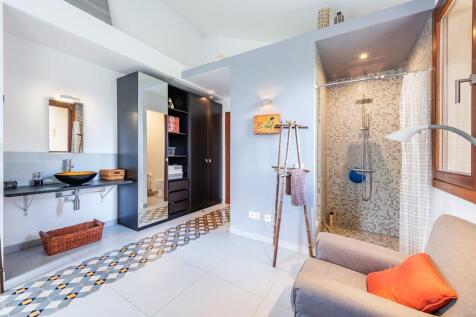 Bathroom (2)