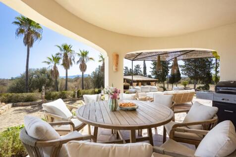 Covered Terrace