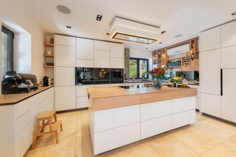Kitchen (2)