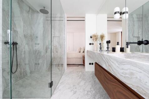 Bathroom (4)