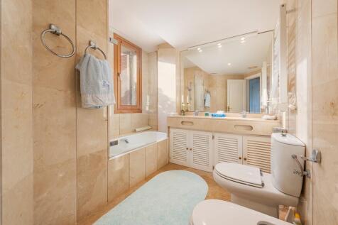 Bathroom (1)