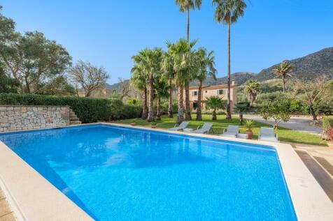 Exterior and Pool (2