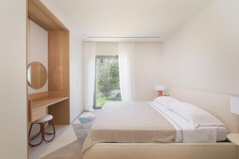 Bedroom (2)