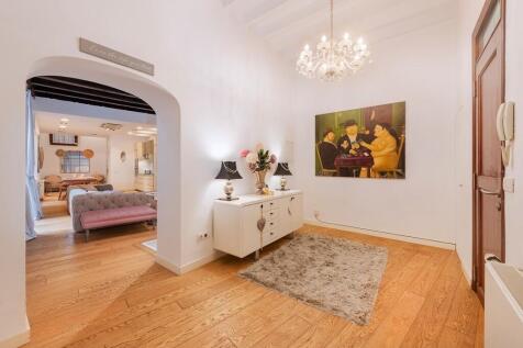 Entrance Hall (2)