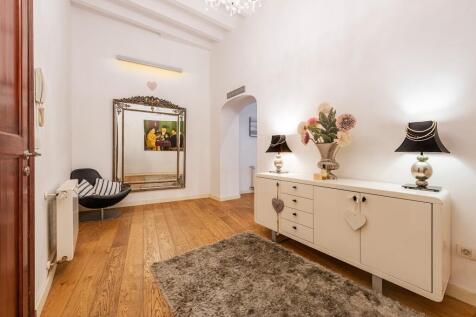 Entrance Hall (1)