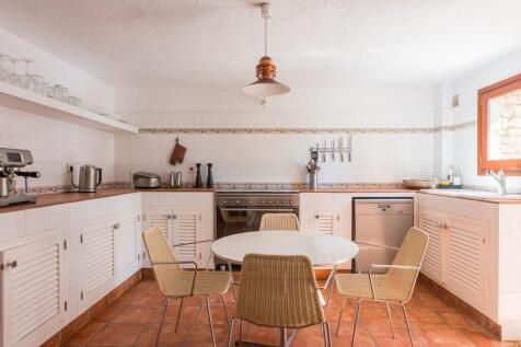 Kitchen (1)