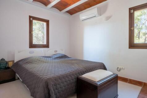 Bedroom (3)