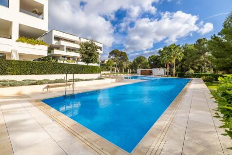 Exterior and Pool (3