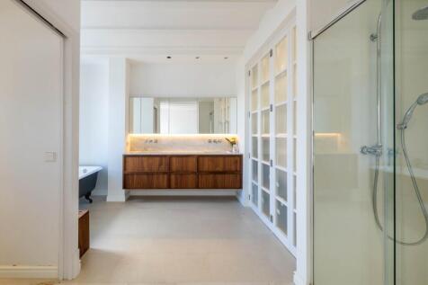 bathroom (1)