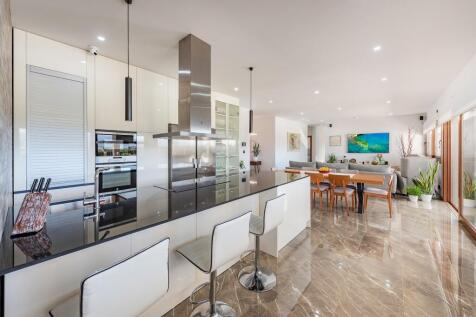 Kitchen (1)