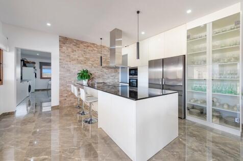 Kitchen (2)
