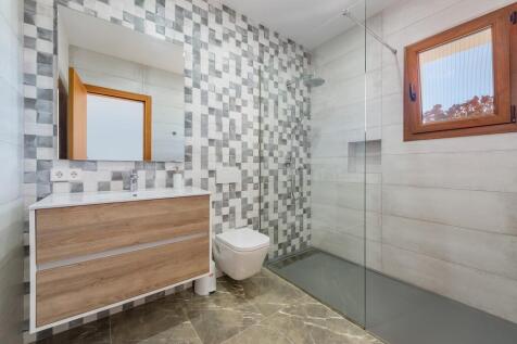 Bathroom (2)