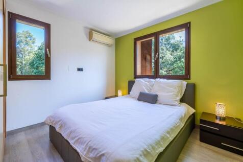 Bedroom (2)